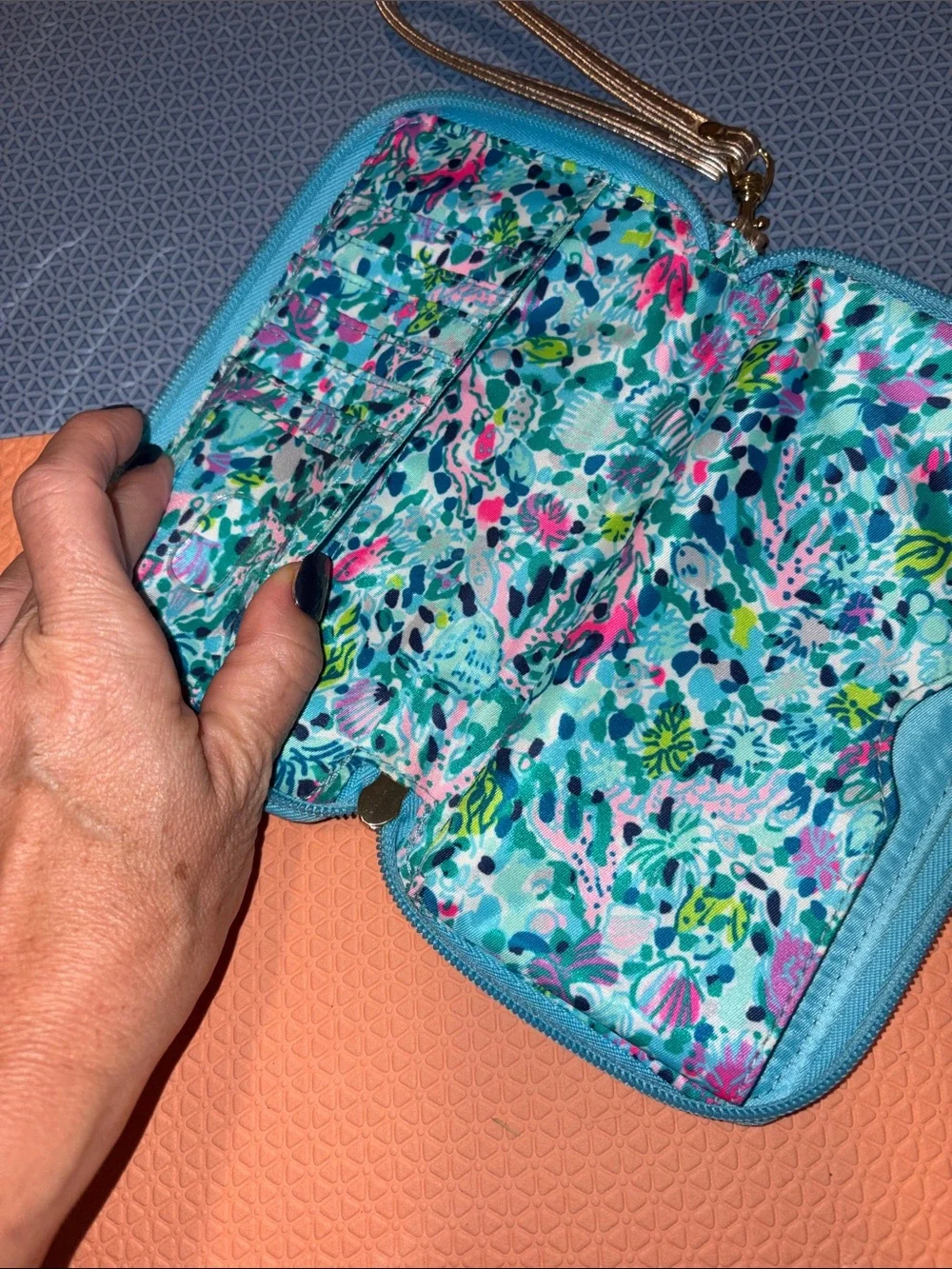 Lilly Pulitzer Turquoise Floral Wristlet Phone Pouch